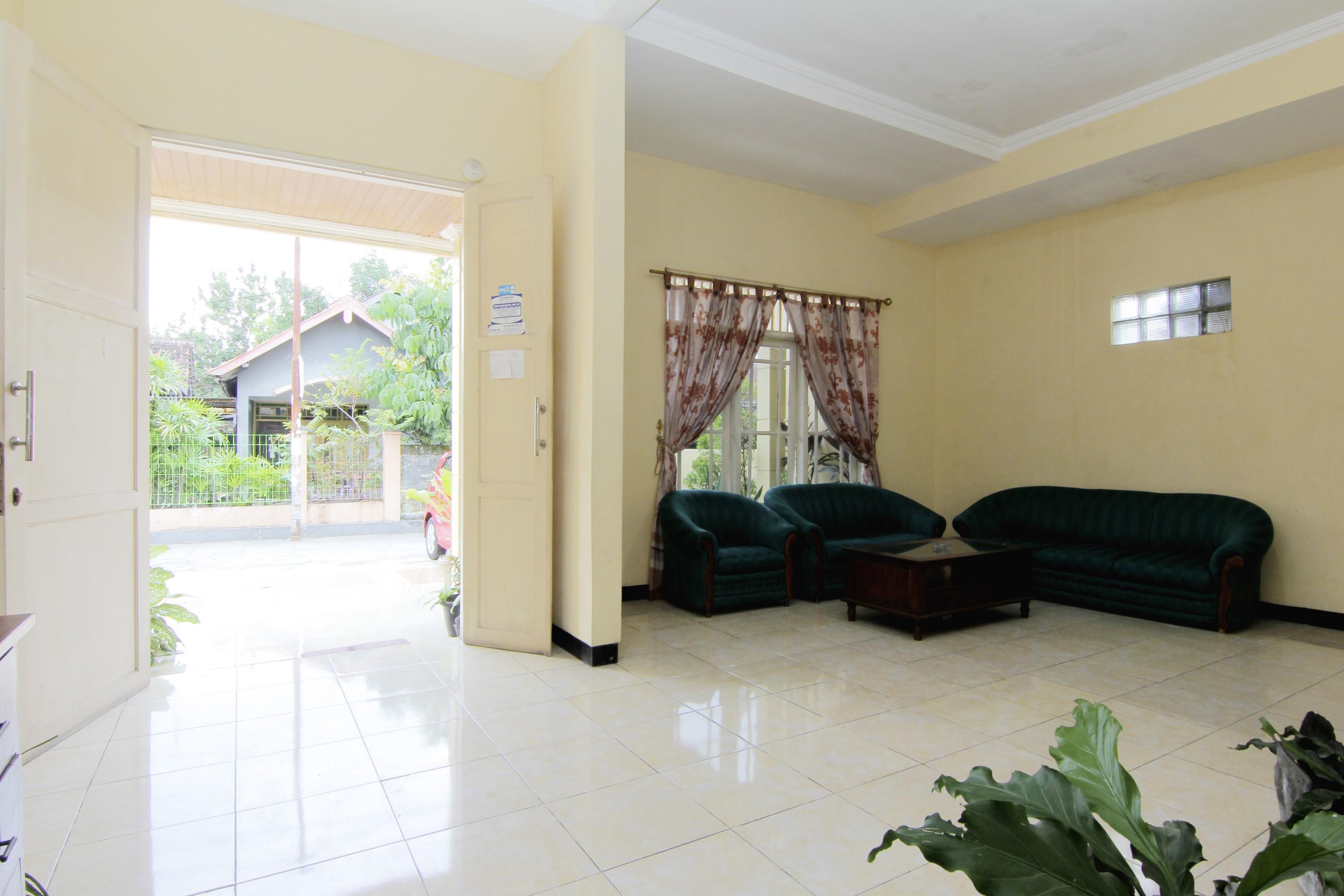 Jj House Gejayan Hotel Kejayan Luaran gambar