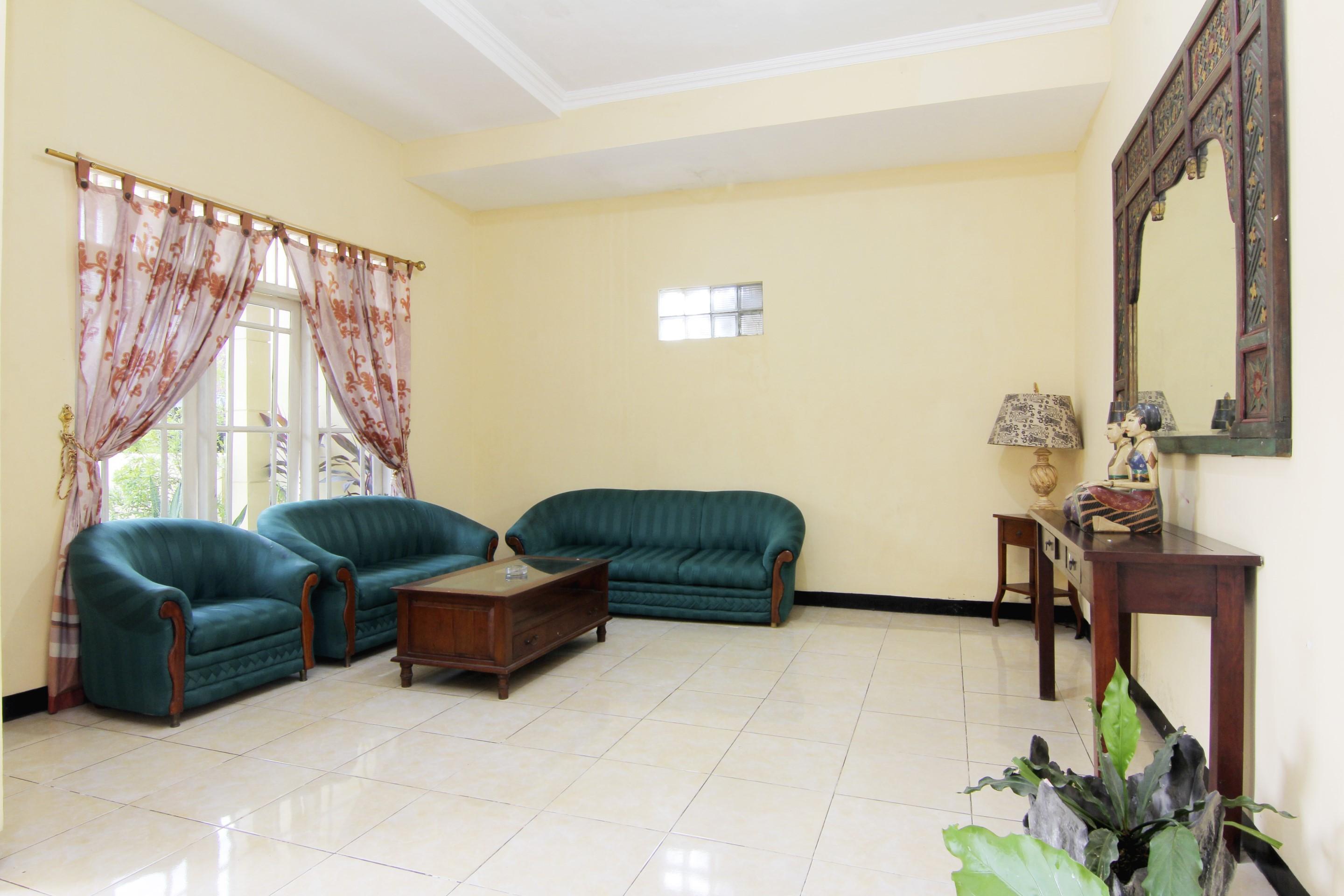 Jj House Gejayan Hotel Kejayan Luaran gambar